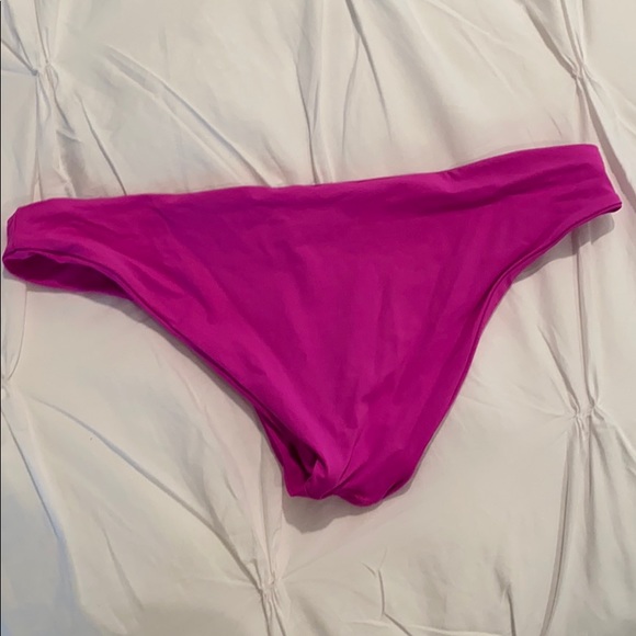 L space Bikini size medium - Picture 2 of 3